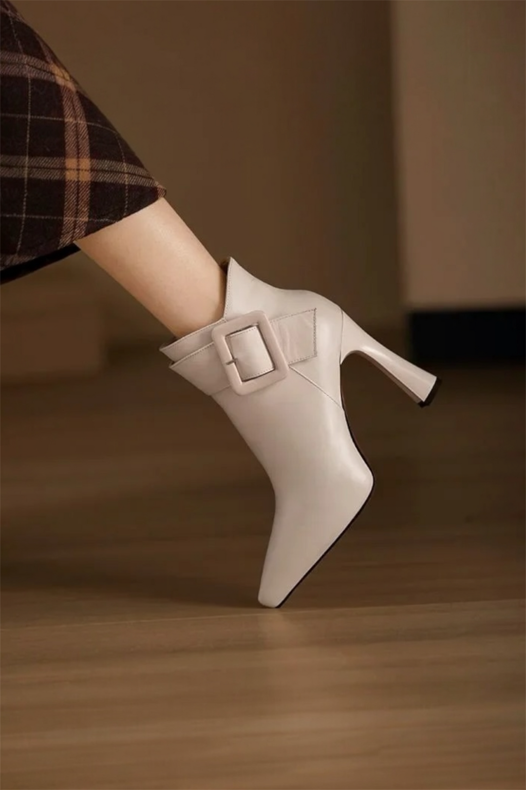 AVELINE LAAGLAARZEN MET GESP